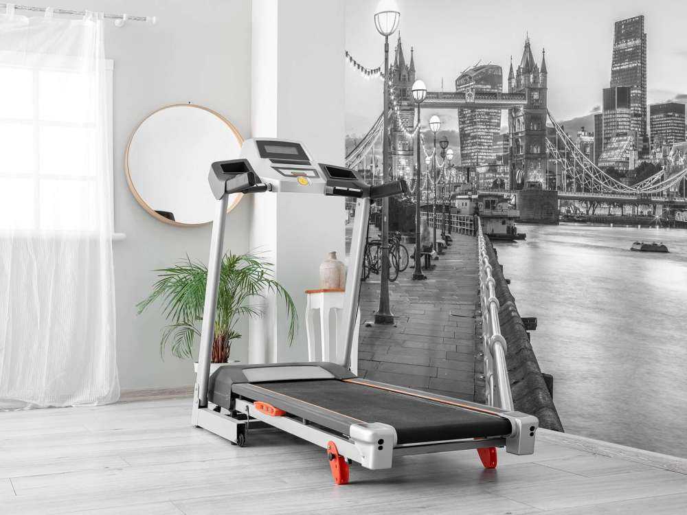 Promenada nad rzeką w Londynie