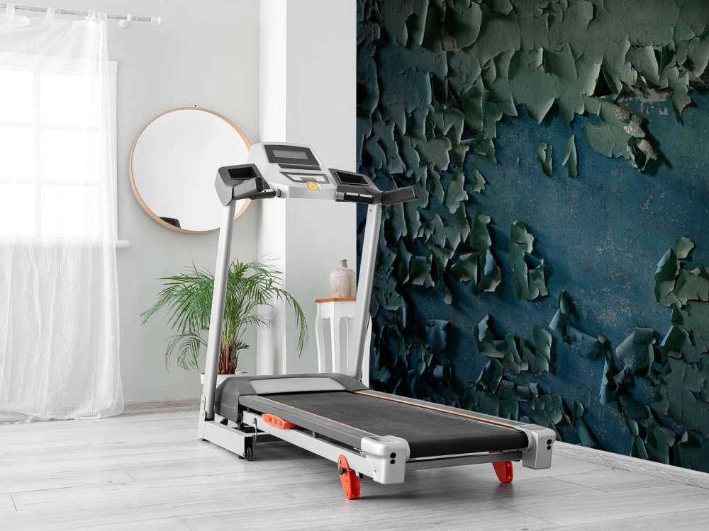 Ściana pomalowana farbą o zwietrzałej strukturze