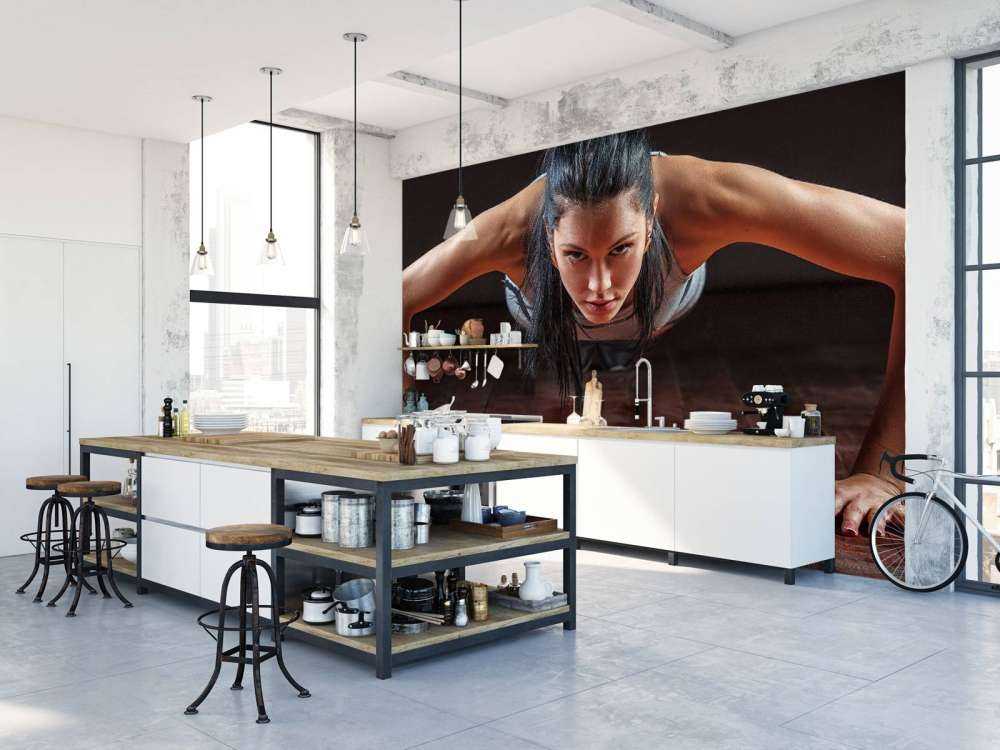 Kobieta robiąca pompki