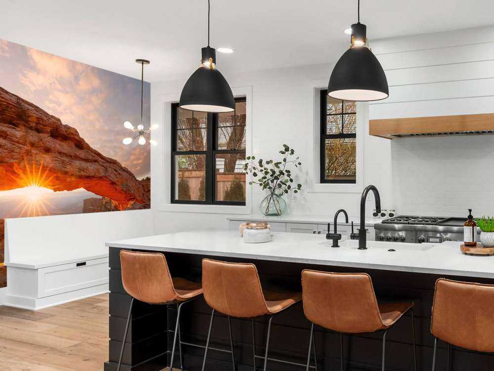 Zachód słońca pod skałami