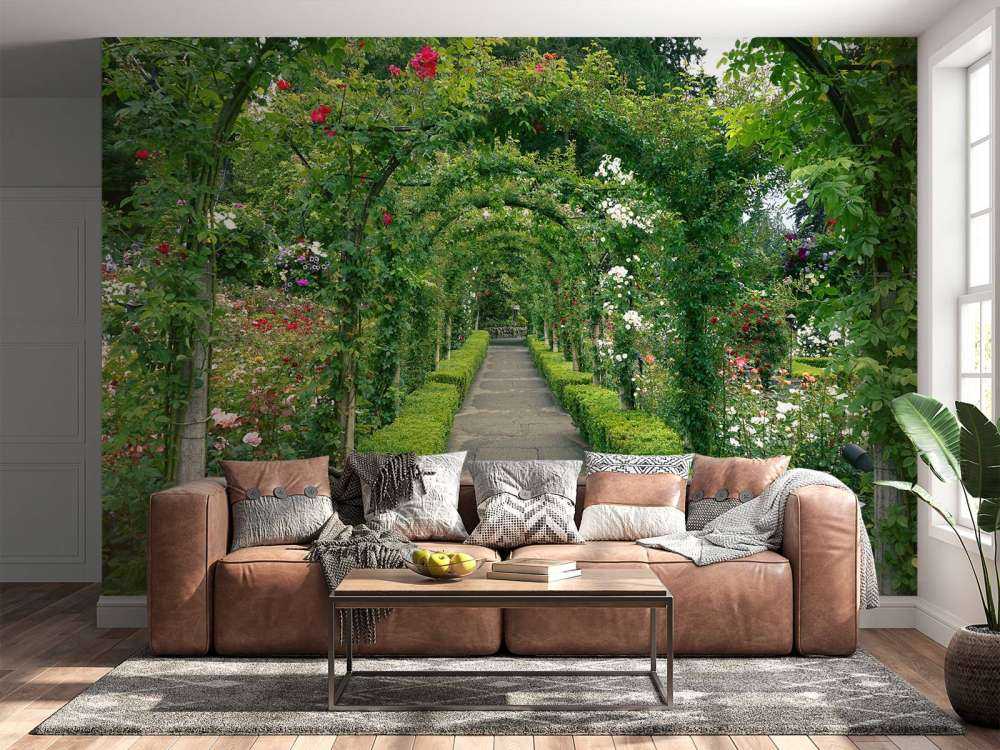 Ścieżka przez ogród różany