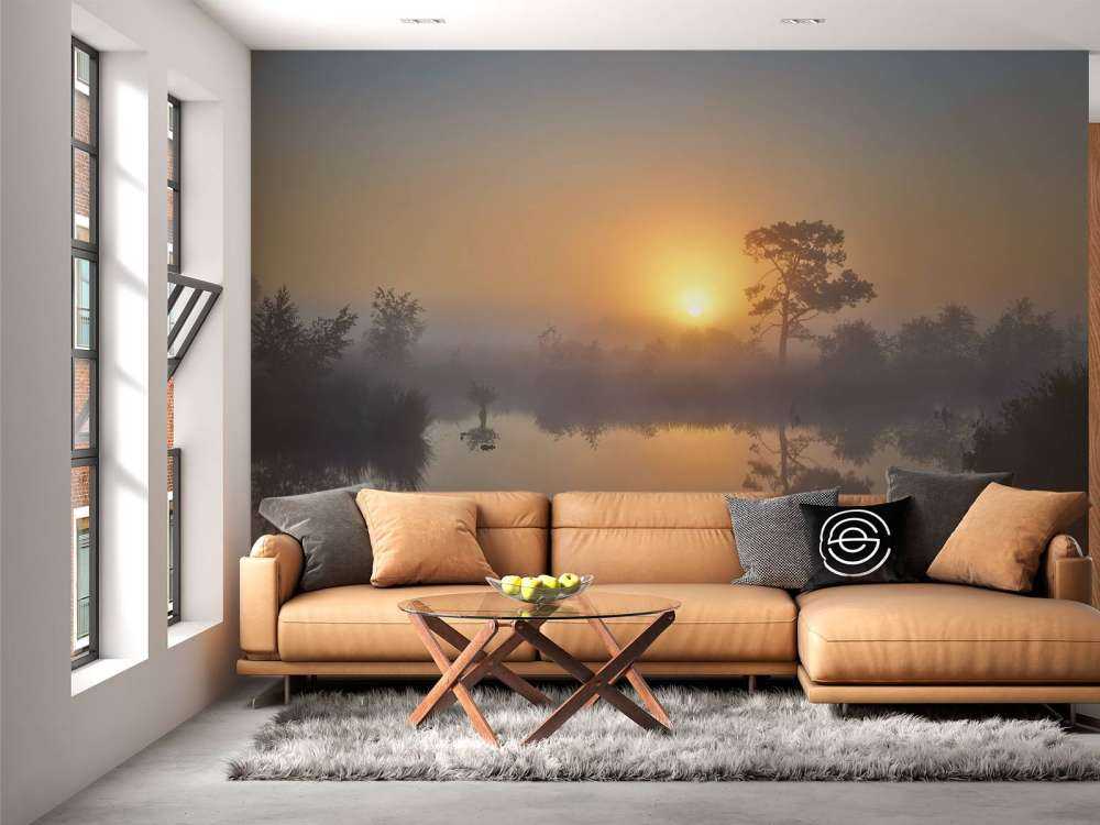 Mglisty wschód słońca