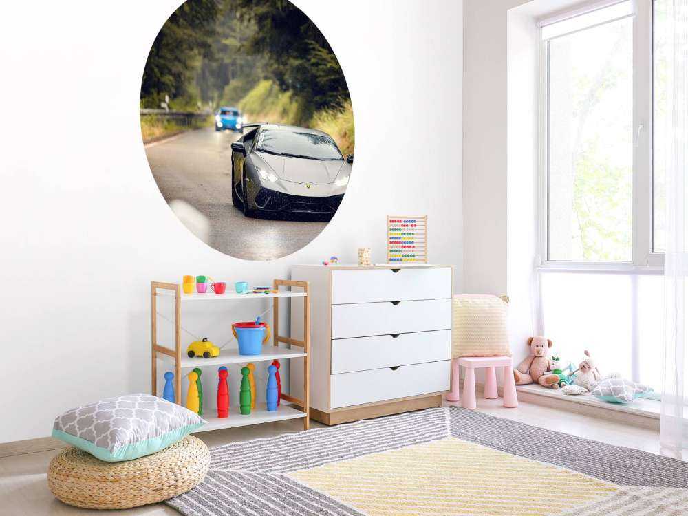 Matowy szary Lamborghini w naturze