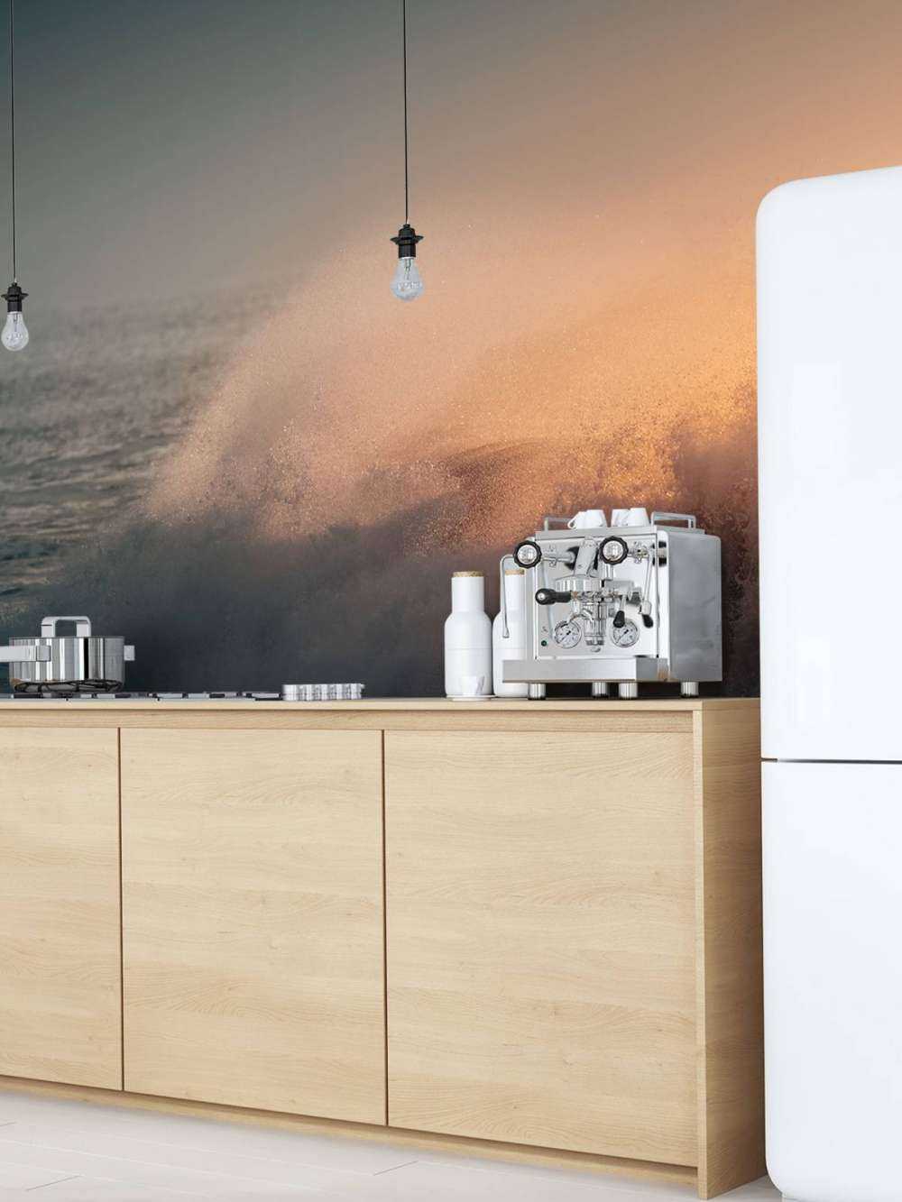 Rozbijające się fale na plaży