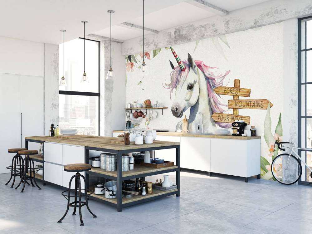 Mały jednorożec z roślinami