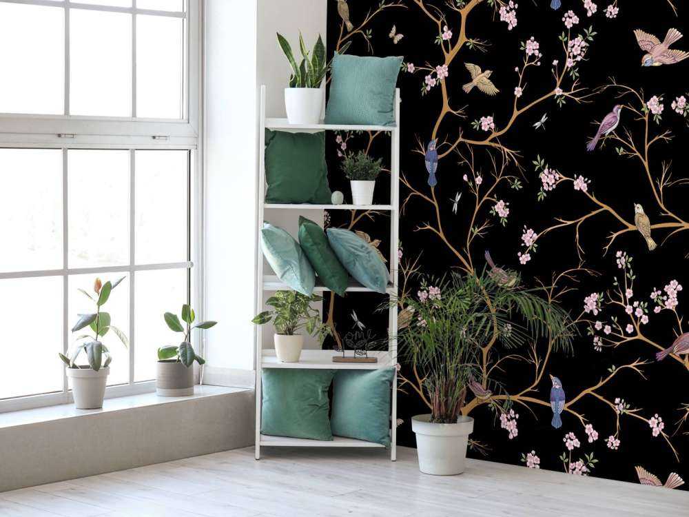 Kwitnące gałęzie z ptakami