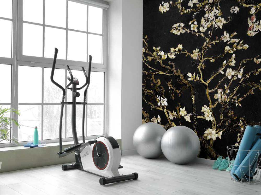 Ciemny kwiat migdałowca