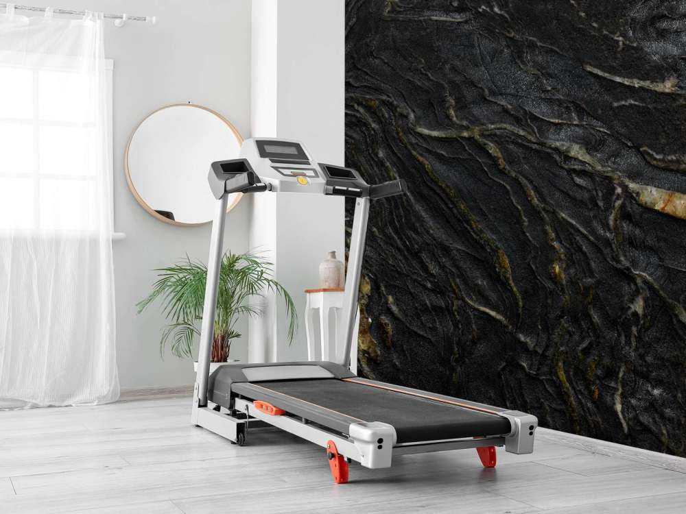 Marmur o chropowatej strukturze