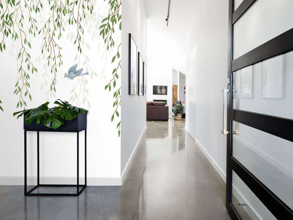 Zwisające gałęzie i ptaki