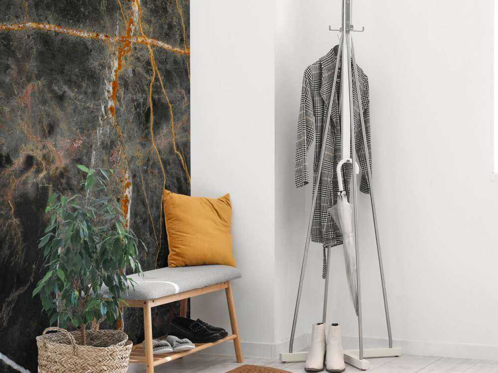 Ciemny marmur z odcieniami miedzi