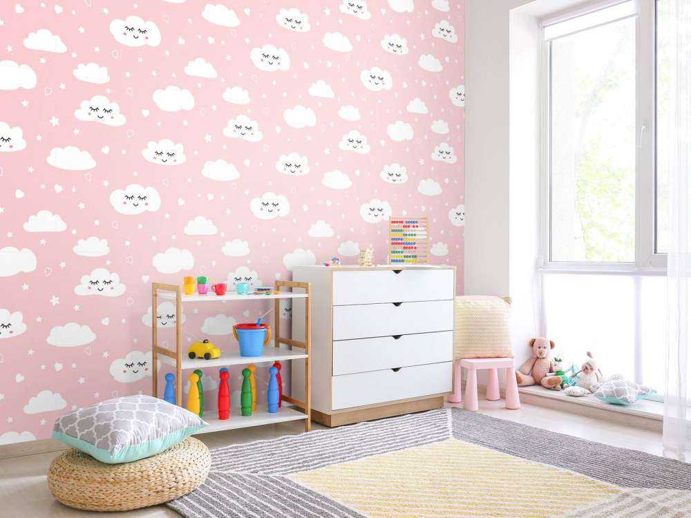 Śpiące białe chmury