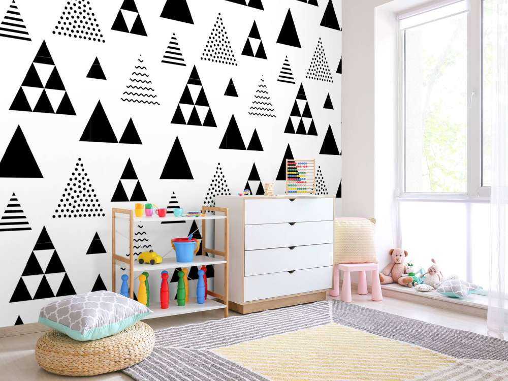 Trójkąty w kolorze czarnym i białym