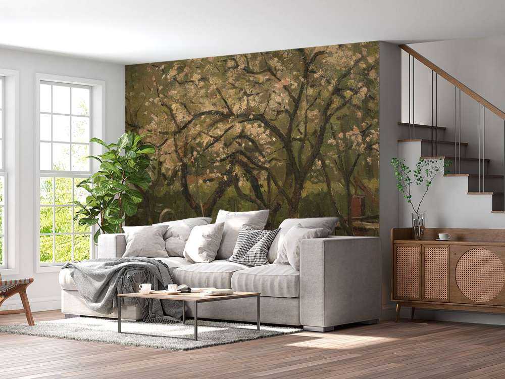 Kwitnące drzewo w sadzie