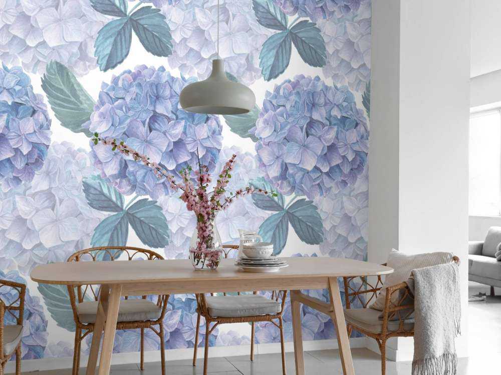 Krople Rosy na Hortensjach