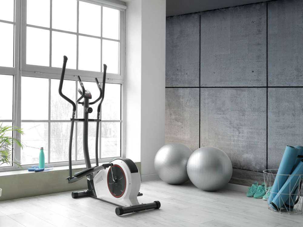 Torebka dziurkowana z betonowym tłem