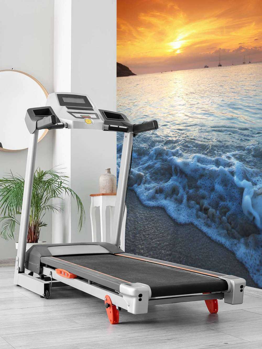 Niebieska plaża i zachód słońca