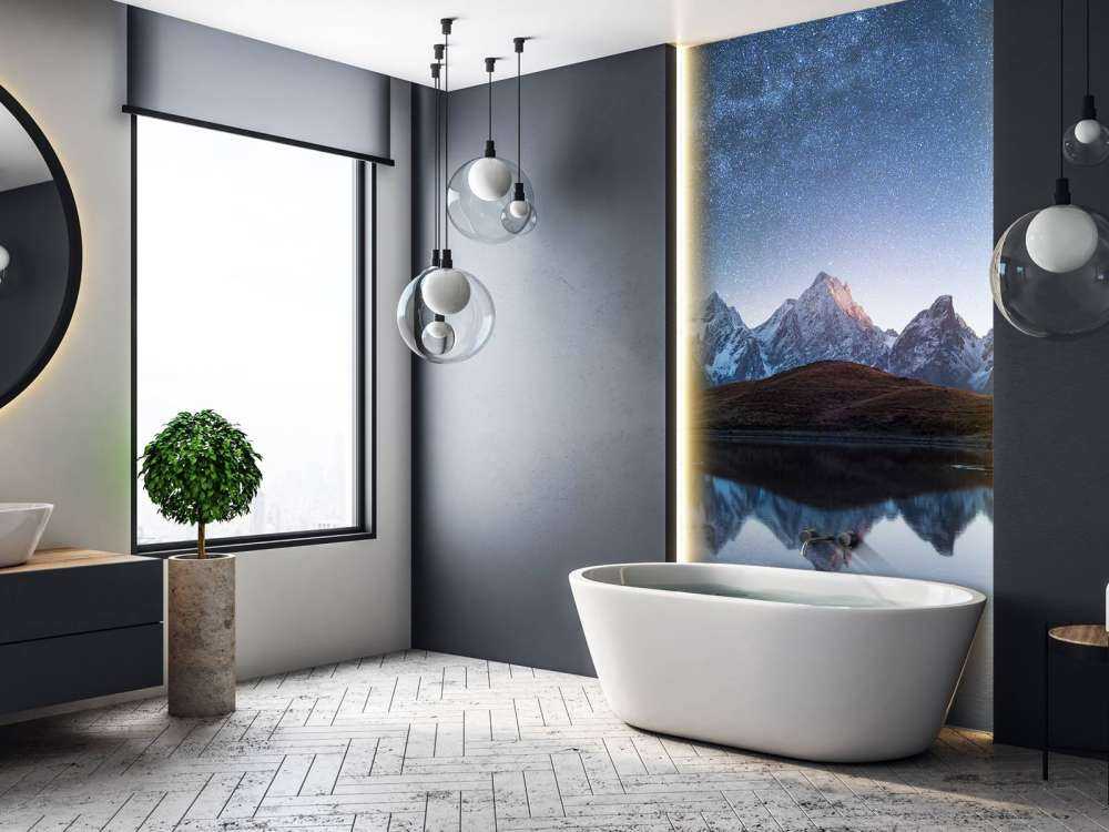 Góry pokryte śniegiem w nocy