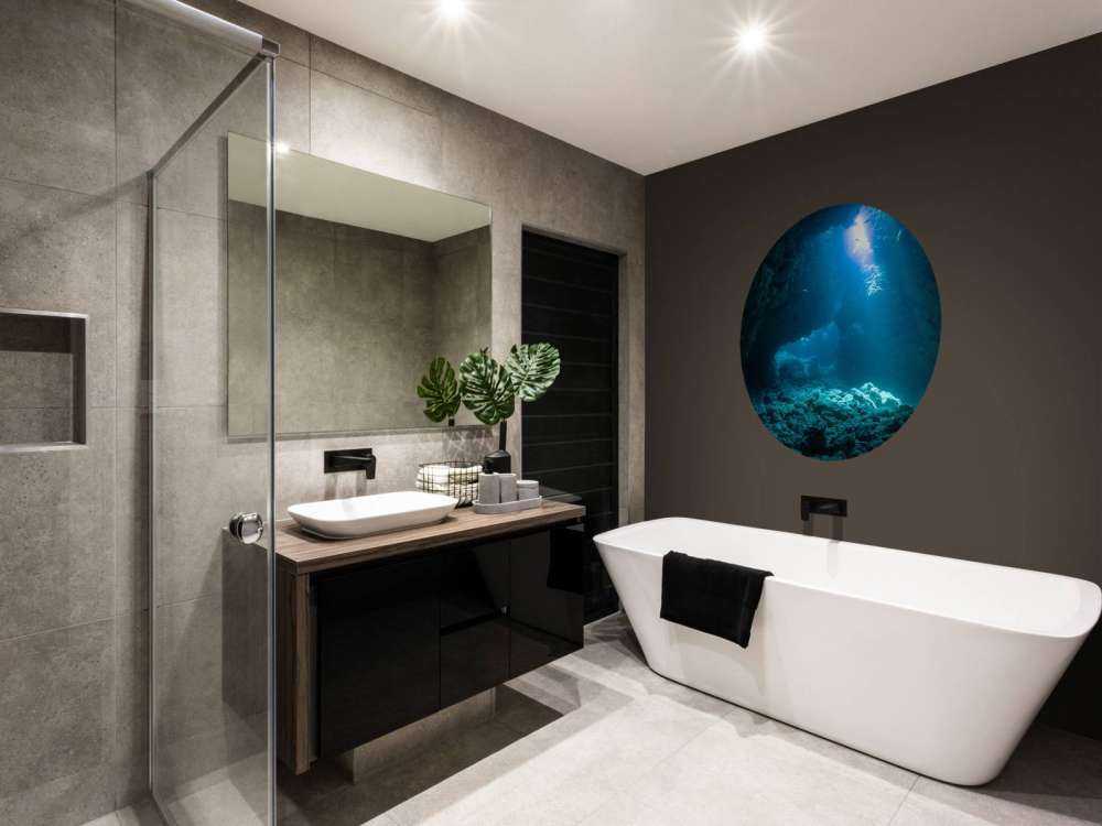 Ciemna jaskinia w oceanie