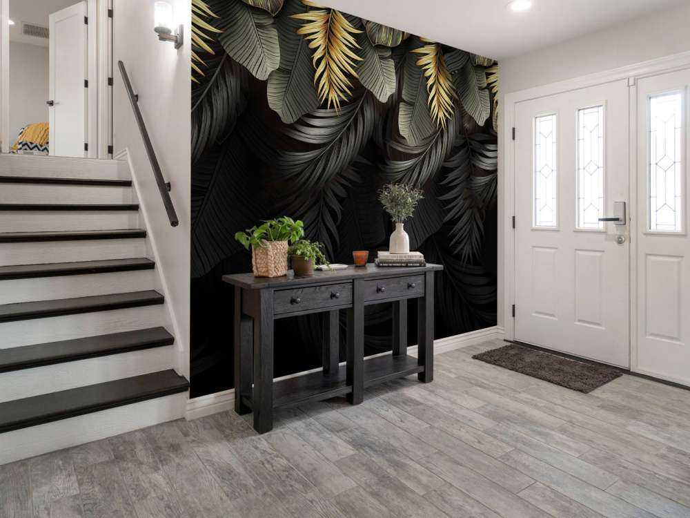 Liście na ciemnym tle