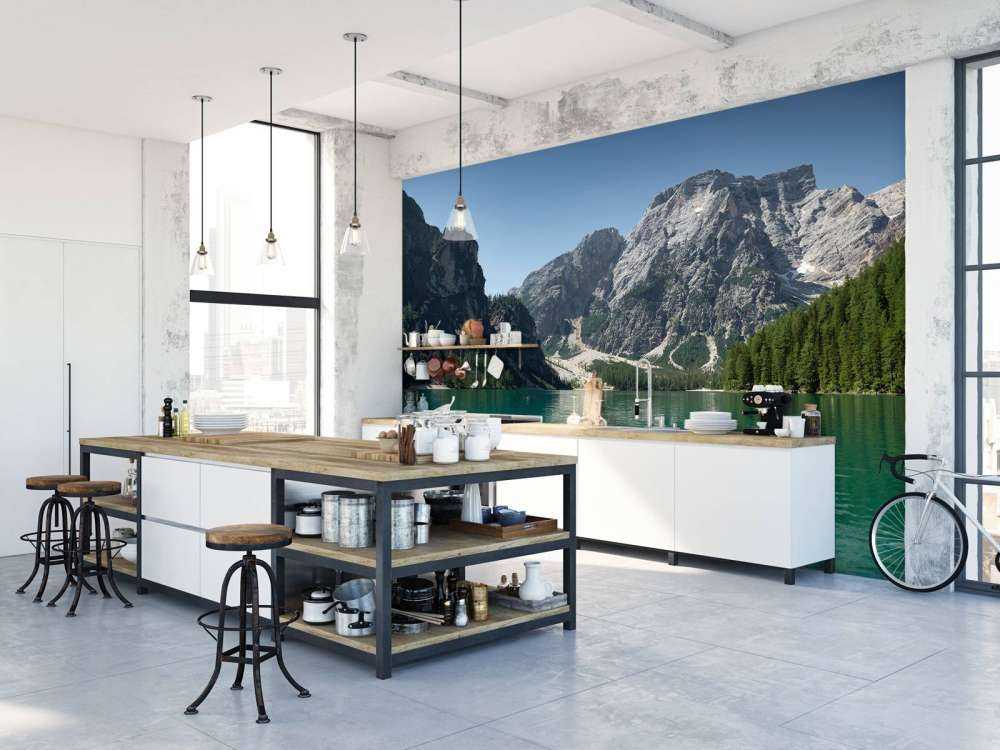 Lago di Braies z łodzi