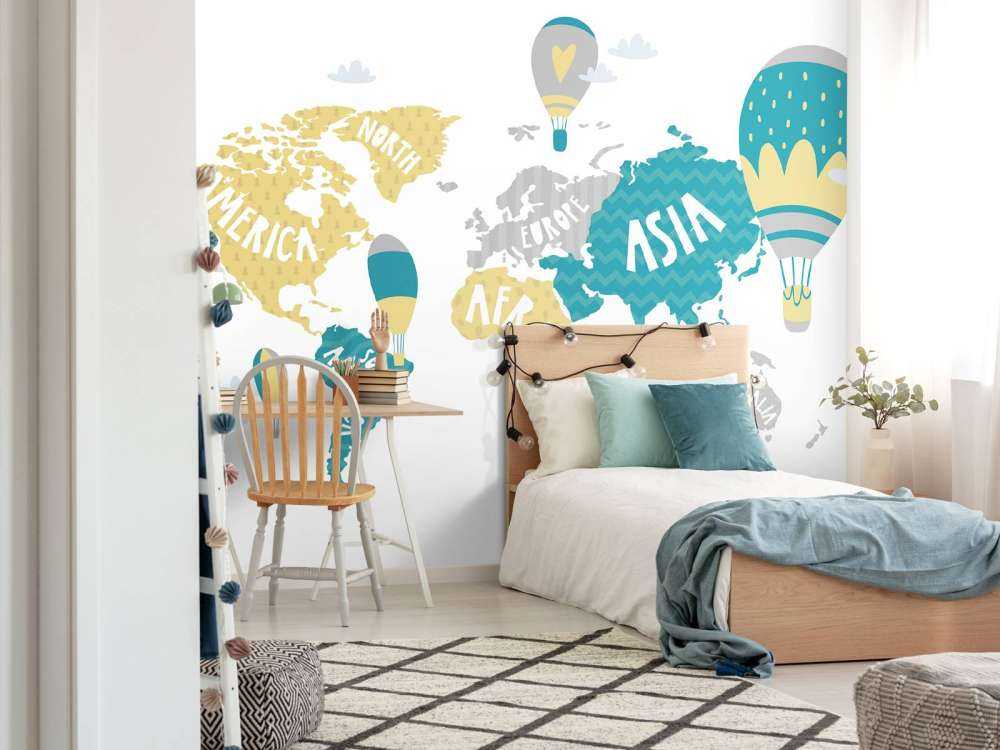 Mapa świata z balonami