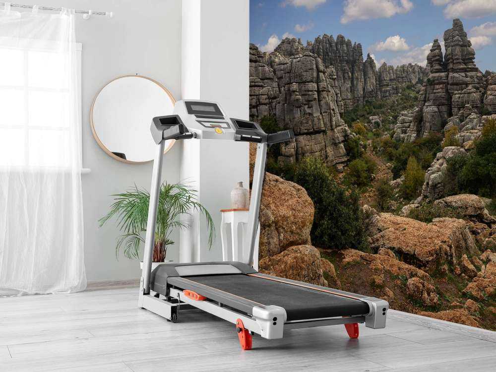 Skały z błękitnym niebem