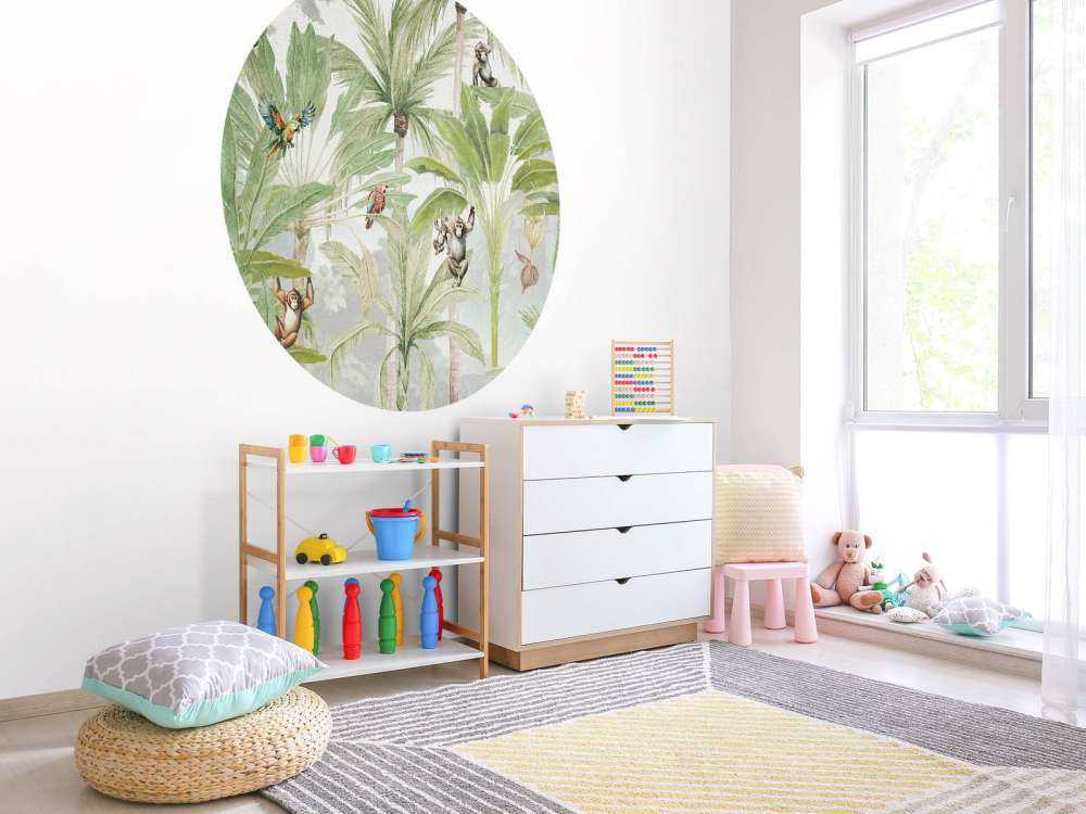 Dżungla z małpami i papugami w kolorze