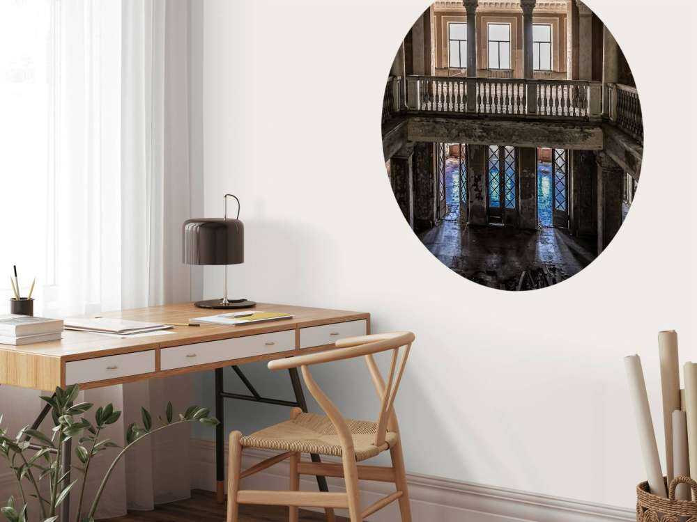 Stary, zniszczony dom wiejski