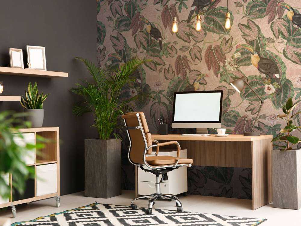 Ptaki i tukany z tropikalnej dżungli - różowy