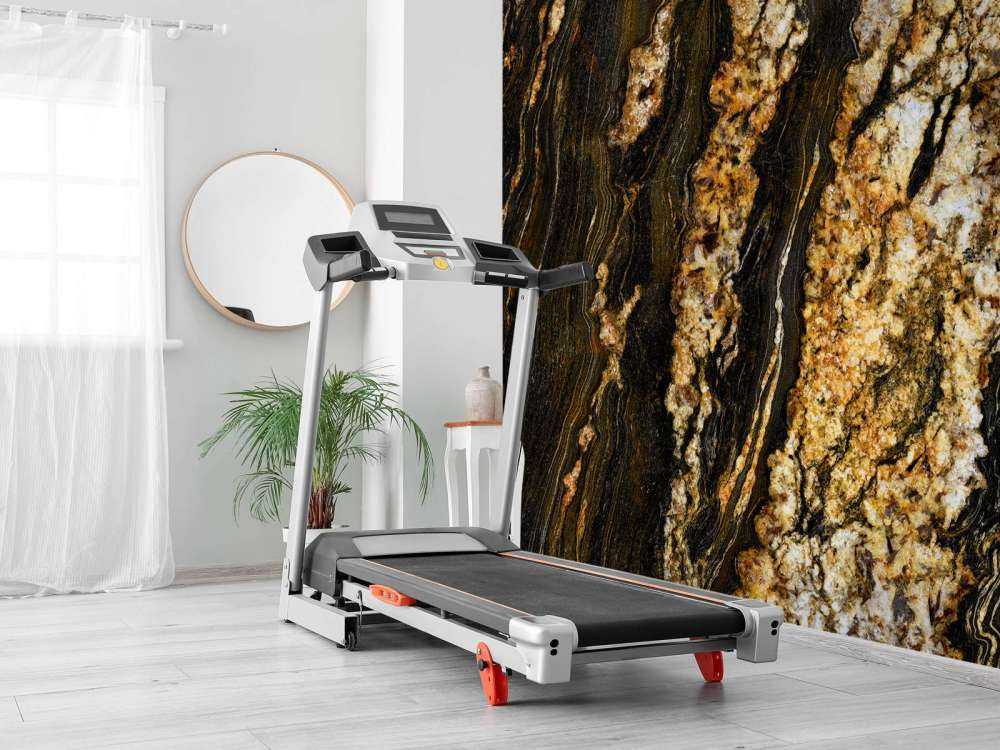 Ciemny marmur ze złotą strukturą