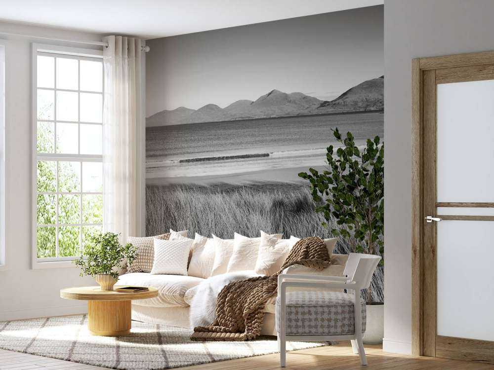 Trawa, plaża i góry