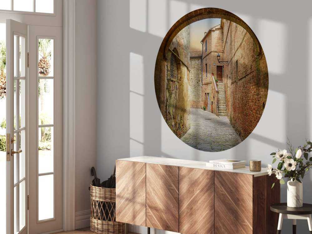 Wąska łukowa ulica