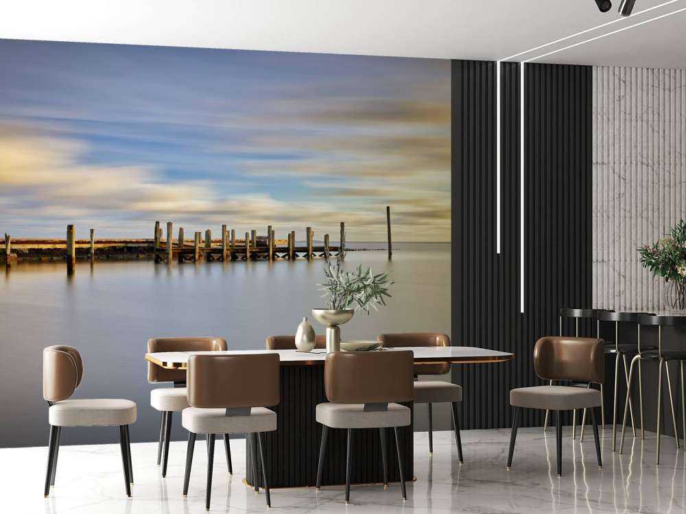 Długie molo nad morzem