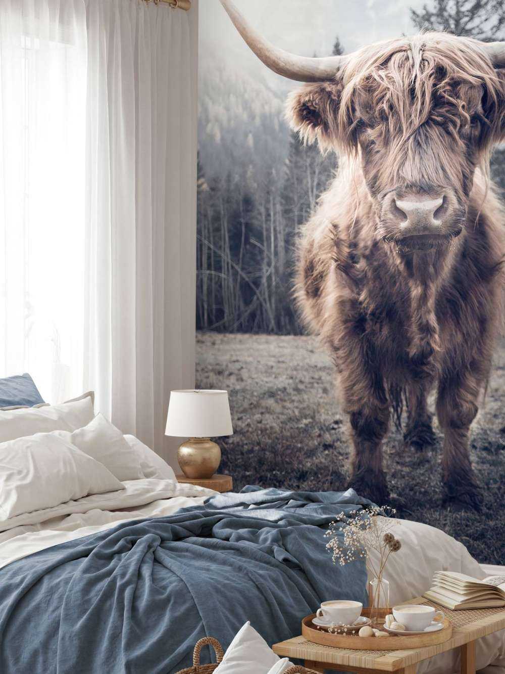 Szkocka rasa wyżynna przy lesie