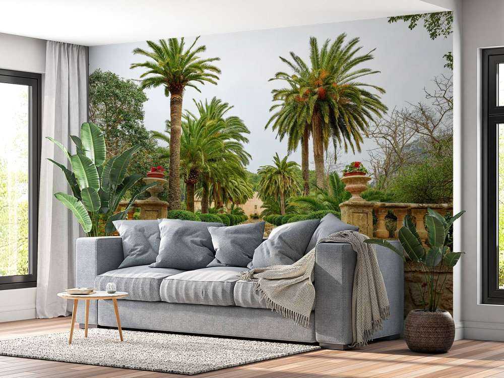 Palmy wzdłuż kamiennych stopni