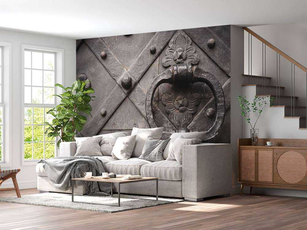 Stare drzwi z dźwignią