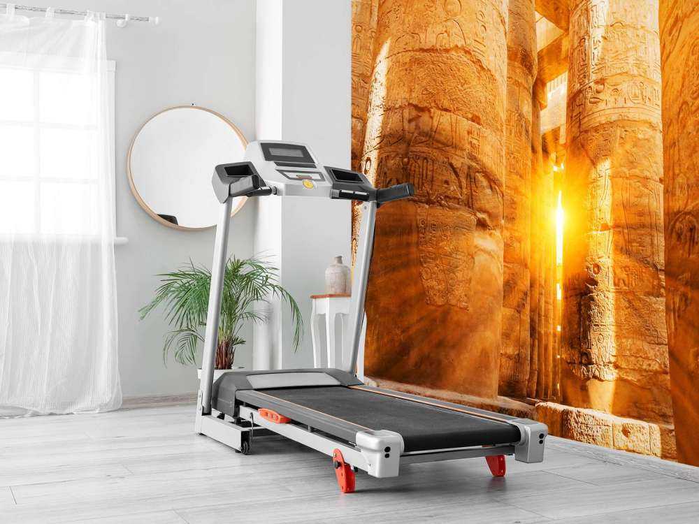 Słońce przez ruiny