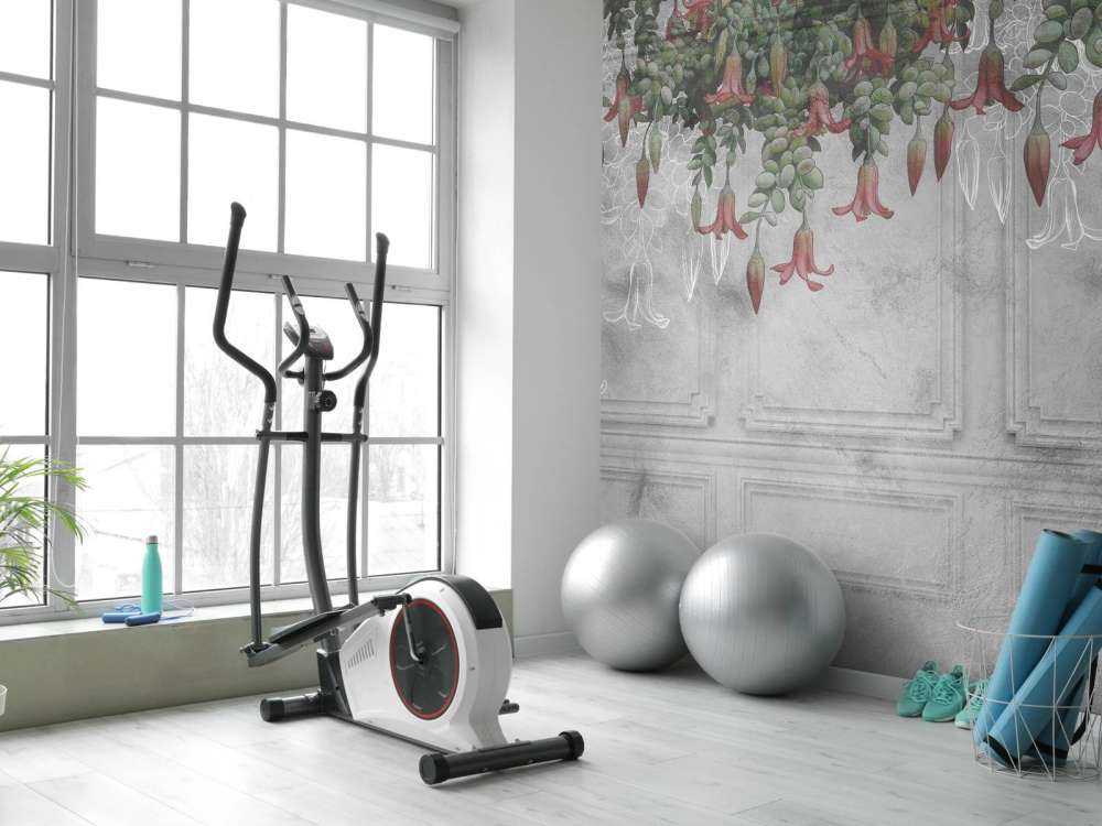 Klasyczna szara boazeria w kwiaty