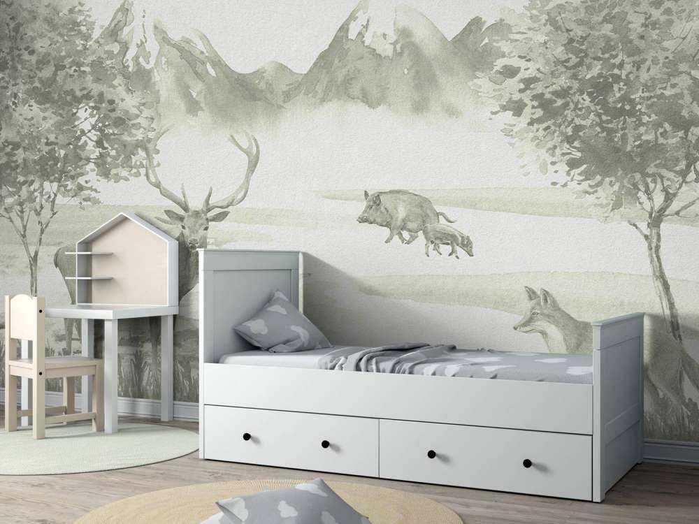 Las ze zwierzętami w zieleni