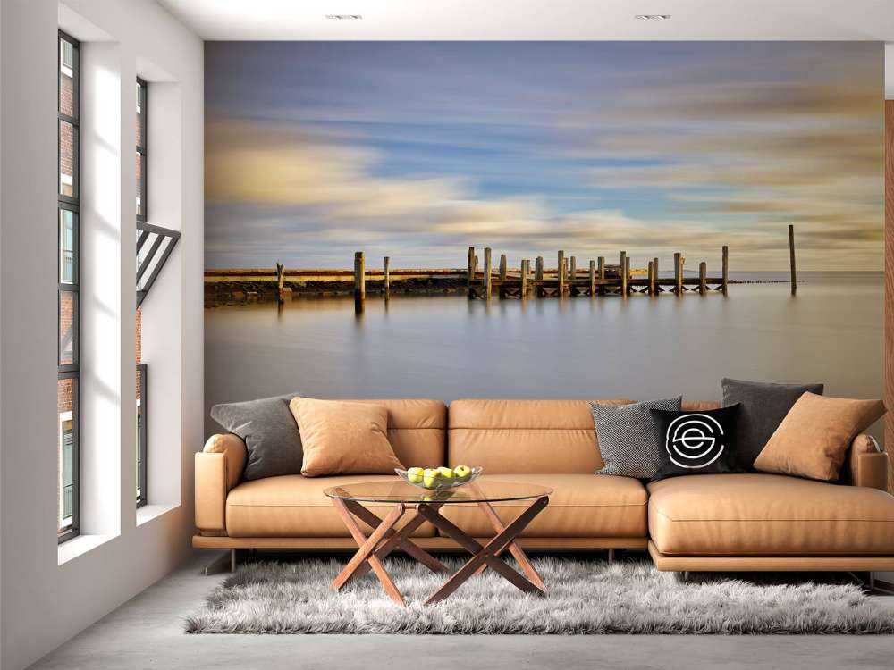 Długie molo nad morzem