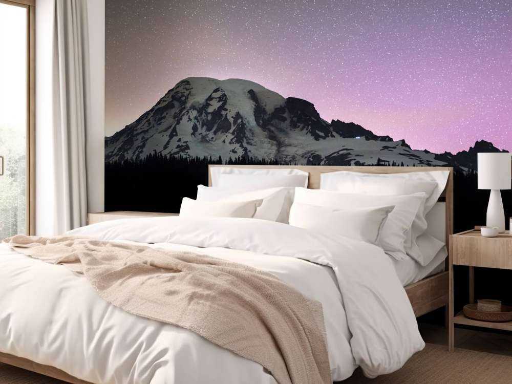 Góra Rainier z północnymi światłami