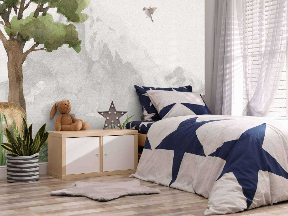 Zwierzęta leśne w pobliżu góry