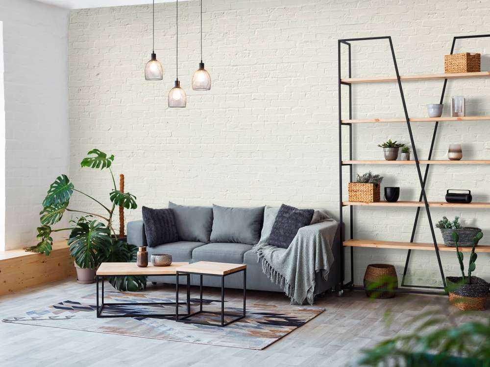 Malowany mur z cegły