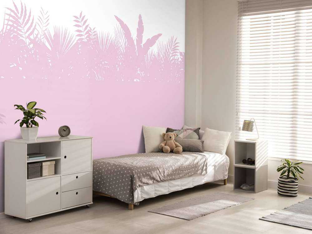 Sylwetki liści palmowych, różowe