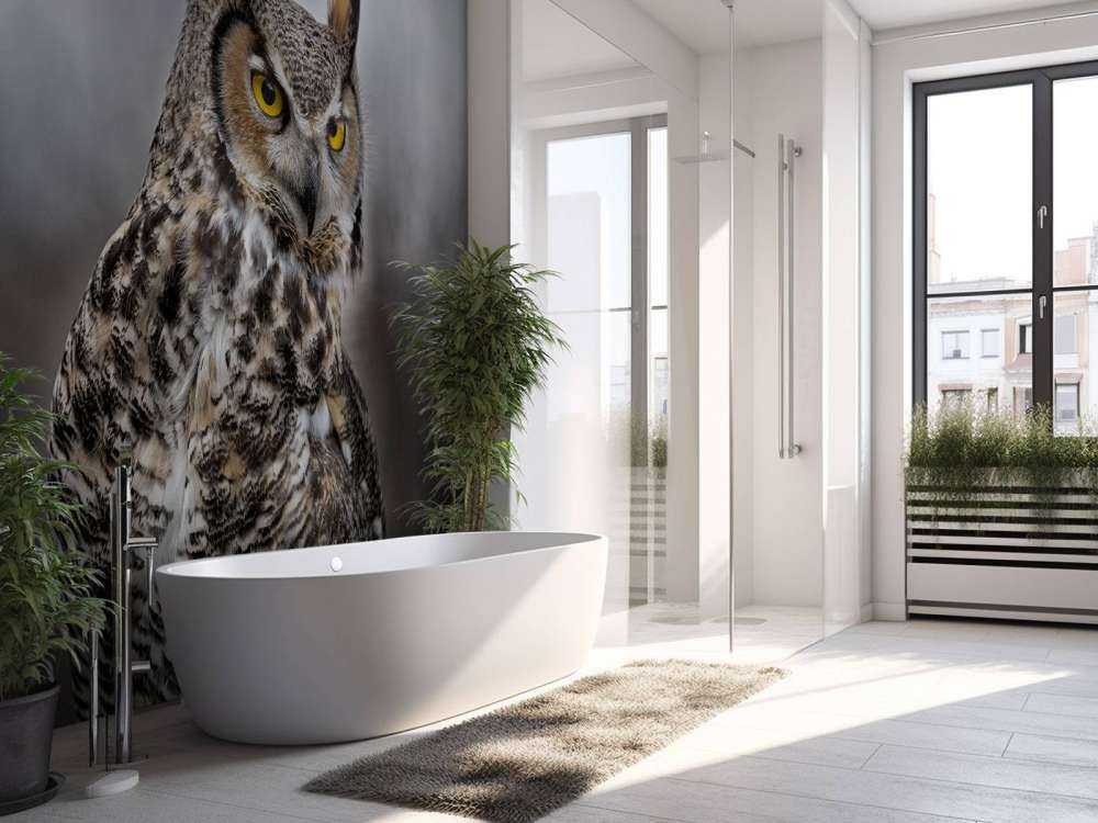 Sowa z brązowymi piórami