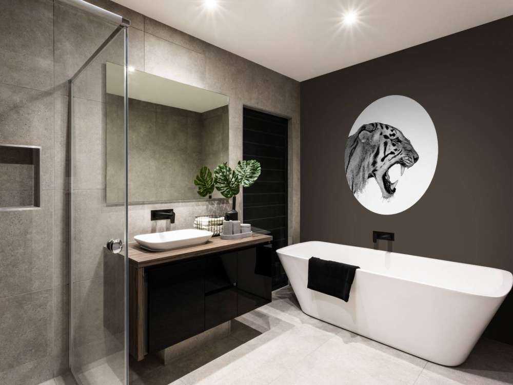 Ryczący tygrys biały