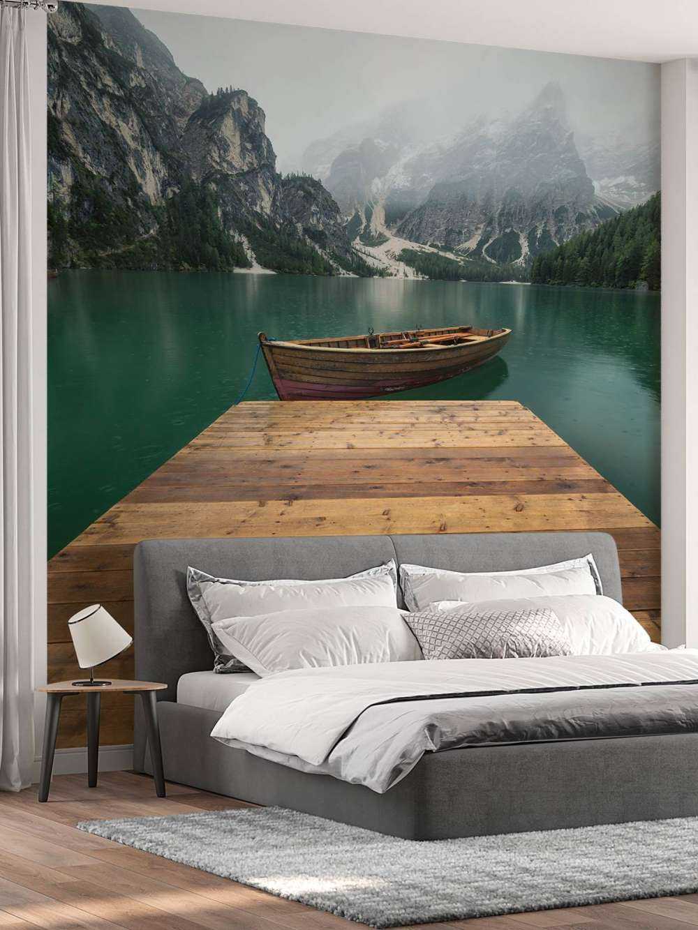 Łódka przy nabrzeżu