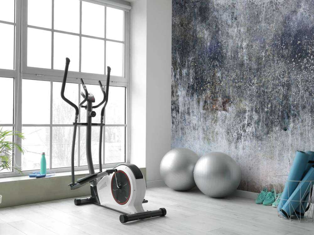 Stara, zwietrzała ściana