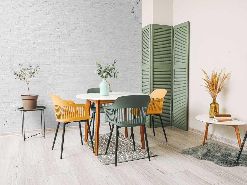 Ściana pomalowana na biało