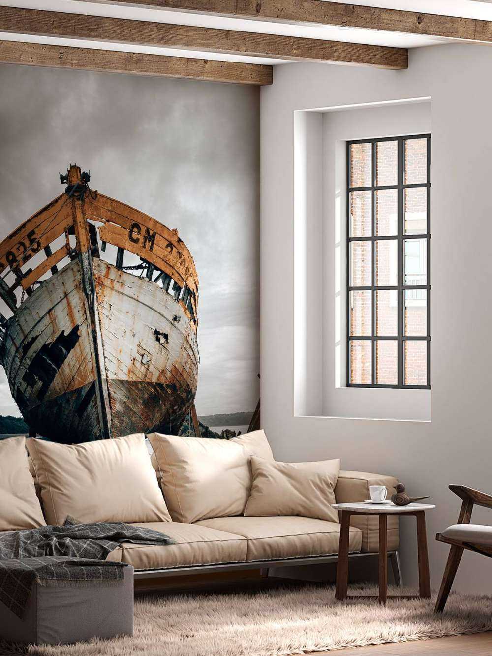 Stary zardzewiały wrak statku